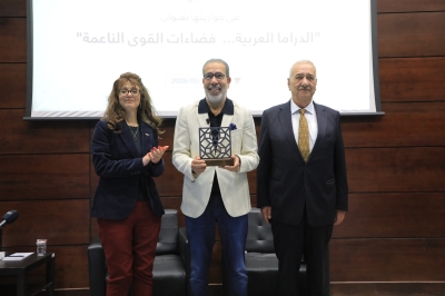 الكاتب العربي مدحت العدل في 