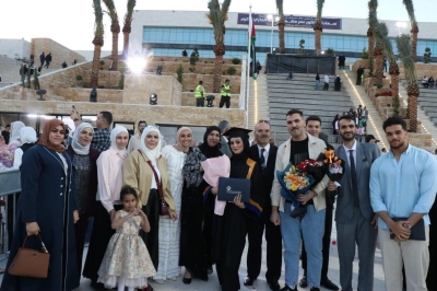 جامعة عمان العربية تحتفل بتخريج الفوج السادس والعشرين من طلبتها في رحاب الجامعة