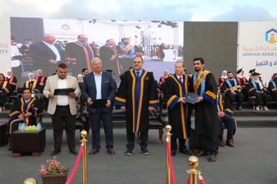 جامعة عمان العربية تحتفل بتخريج الفوج السادس والعشرين من طلبتها في رحاب الجامعة