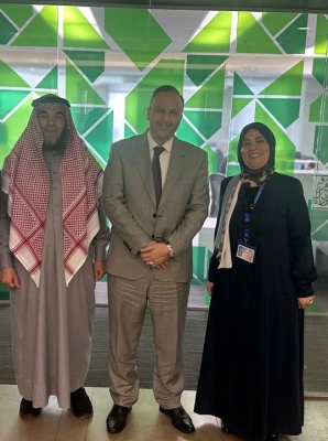 كلية الشريعة في عمان العربية وبنك صفوة الإسلامي يبحثان آفاق التعاون لدعم الطلبة وتعزيز الشراكة المجتمعية