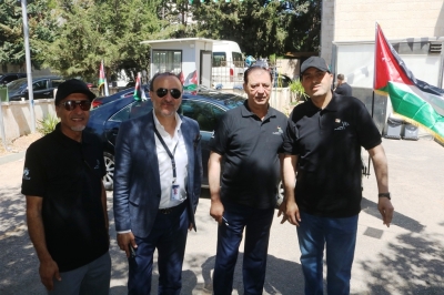 موظفو الأسواق الحرة يحتفلون بالاستقلال  - صور