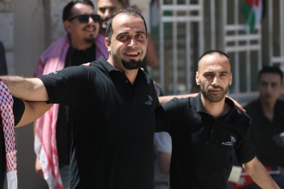 موظفو الأسواق الحرة يحتفلون بالاستقلال  - صور