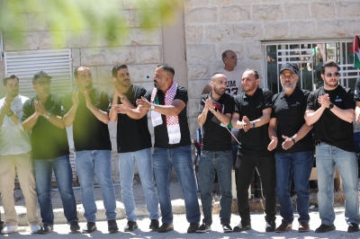 موظفو الأسواق الحرة يحتفلون بالاستقلال  - صور