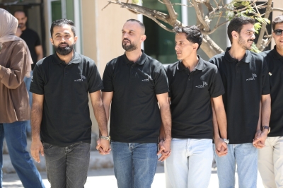 موظفو الأسواق الحرة يحتفلون بالاستقلال  - صور