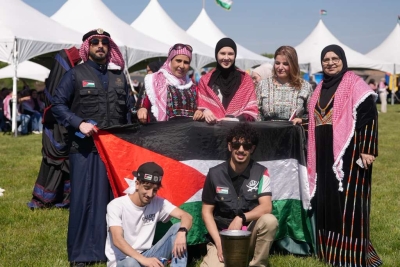 في مشهد مهيب… آلاف الأردنيين يحتفلون باستقلال المملكة الثمانين في شيكاغو (صور)