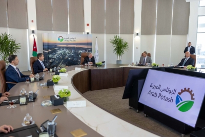 الملك يزور مصانع شركة البوتاس العربية في غور الصافي ويفتتح عدداً من مشاريعها الاستراتيجية والتوسعية الكبرى