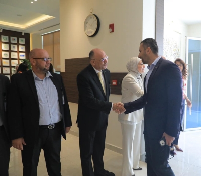 أسرة جامعة الشرق الأوسط تتبادل التهاني بمناسبة عيد الأضحى المبارك