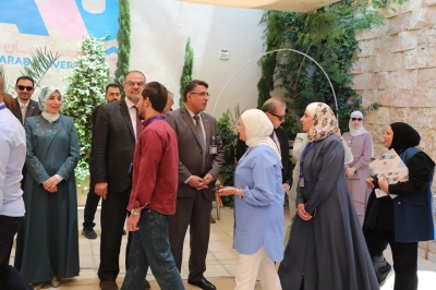 أسرة جامعة عمان العربية تتبادل التهاني بمناسبة عيد الأضحى المبارك