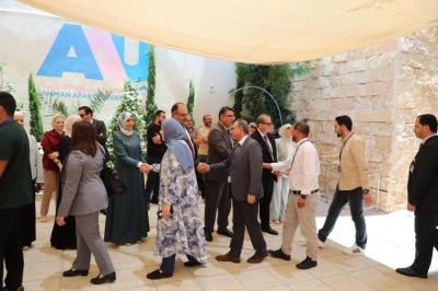 أسرة جامعة عمان العربية تتبادل التهاني بمناسبة عيد الأضحى المبارك