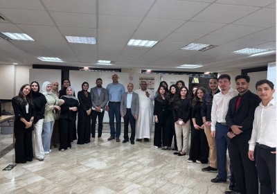 كلية الصيدلة والعلوم الطبية في جامعة البترا تنظم معرض مشاريع التركيبات الصيدلانية