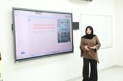 نادي اللغة الإنجليزية في جامعة عمان العربية ينظم مسابقة أفضل عرض تقديمي