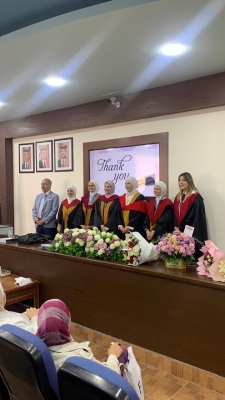 عشيرة الحوامدة تهنئ ابنتها الدكتورة مي عصام الحوامدة