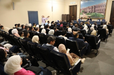 رئيس مجلس أمناء جامعة عمان العربية  يحاضر حول دور التحكيم في مرحلة إعادة الإعمار في جامعة دمشق
