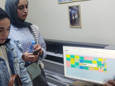 كلية العمارة والتصميم في جامعة الزيتونة الأردنية تنفذ سلسلة من الأنشطة الأكاديمية والتطبيقية لتعزيز مهارات الطلبة