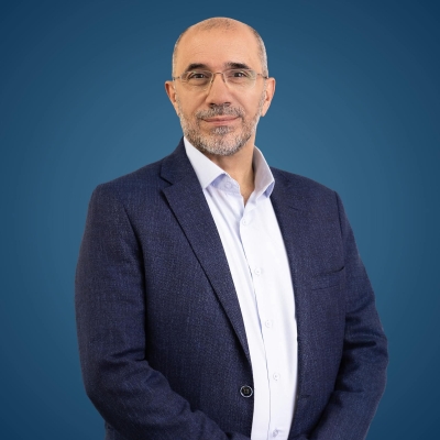 إعادة تشكيل مجلس مهارات قطاع السياحة والضيافة.. القاسم وتشيخلاكيس وحمدان