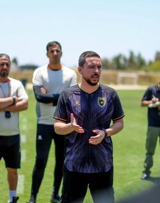 ولي العهد يزور معسكر النشامى قبيل انطلاق المونديال ويعلق: الهمة عالية