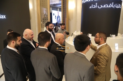 هاتف HUAWEI nova 15 Max الجديد كليًا يصل إلى الأردن بأكبر بطارية ومستويات استثنائية من التحمل والمتانة