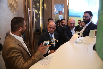 هاتف HUAWEI nova 15 Max الجديد كليًا يصل إلى الأردن بأكبر بطارية ومستويات استثنائية من التحمل والمتانة
