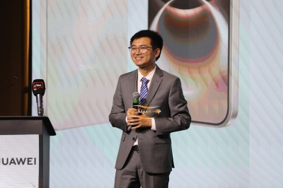 هاتف HUAWEI nova 15 Max الجديد كليًا يصل إلى الأردن بأكبر بطارية ومستويات استثنائية من التحمل والمتانة