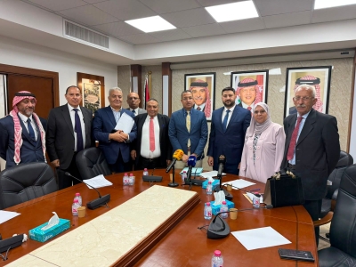 ممثل حزب الاتحاد الوطني الأردني الدكتور معتز أبو عواد يقدم تصوراً حول مشروع قانون الإدارة المحلية أمام مجلس النواب