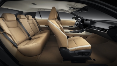 لكزس تطلق RZ500e الكهربائية بالكامل في أسواق الشرق الأوسط