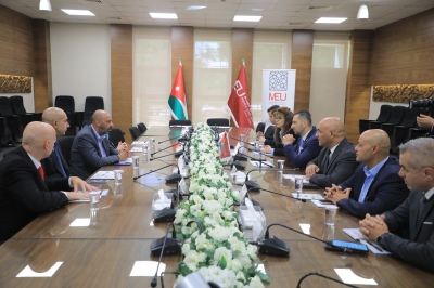 جامعة الشرق الأوسط وشركة رؤية عمّان توقعان اتفاقية تعاون لبناء مسارات وشراكات فريدة