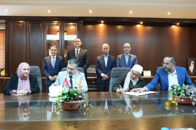 (صناعة عمان) توقع اتفاقية لإعداد دراسة التحقق لواقع إعادة التدوير في الأردن