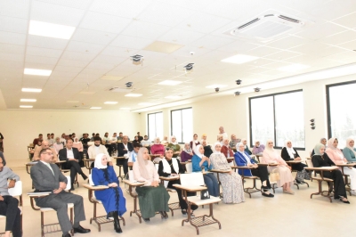 كلية التمريض في جامعة الزيتونة الأردنية تكرّم الطلبة المتميزين في الأنشطة اللامنهجية