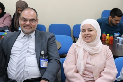 كلية الصيدلة في (عمان العربية) تعقد جلسات مناقشة رسائل الماجستير في اليقظة الدوائية والشؤون التنظيمية