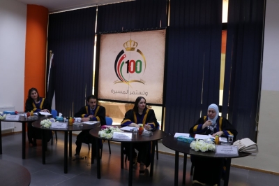 كلية الصيدلة في (عمان العربية) تعقد جلسات مناقشة رسائل الماجستير في اليقظة الدوائية والشؤون التنظيمية