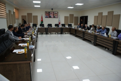 مصفاة البترول والجمعية العلمية الملكية تبحثان تنفيذ دراسات فنية مشتركة