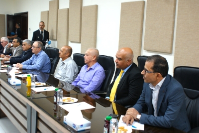 مصفاة البترول والجمعية العلمية الملكية تبحثان تنفيذ دراسات فنية مشتركة