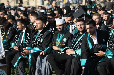 جامعة الزيتونة الأردنية تحتفل بتخريج الفوج الثلاثين لطلبة الفصل الدراسي الثاني