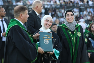جامعة الزيتونة الأردنية تحتفل بتخريج الفوج الثلاثين لطلبة الفصل الدراسي الثاني