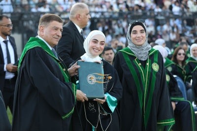 جامعة الزيتونة الأردنية تحتفل بتخريج الفوج الثلاثين لطلبة الفصل الدراسي الثاني