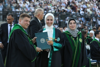 جامعة الزيتونة الأردنية تحتفل بتخريج الفوج الثلاثين لطلبة الفصل الدراسي الثاني