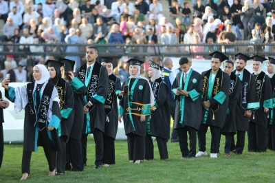 جامعة الزيتونة الأردنية تحتفل بتخريج الفوج الثلاثين لطلبة الفصل الدراسي الثاني