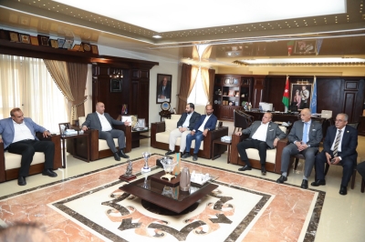 عمان الاهلية وسلطة المياه تبحثان آفاق التعاون المشترك.. صور
