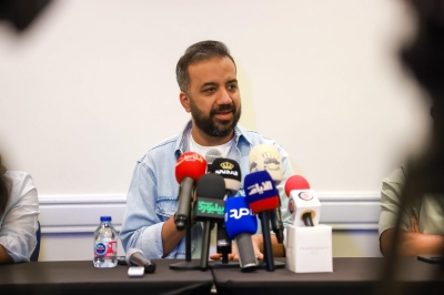 مؤتمر صحفي لفريق مسرحية 