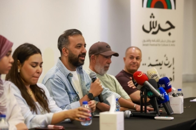 مؤتمر صحفي لفريق مسرحية 