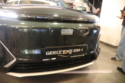 جيلي الأردن تكشف رسميًا عن EX5 EM-i  Geely وتفتتح مرحلة جديدة من التنقل الهجين الذكي - صور
