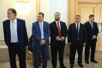 العبداللات يقيم مأدبة غداء بمناسبة زفاف نجله الدكتور فاضل