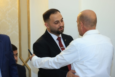 العبداللات يقيم مأدبة غداء بمناسبة زفاف نجله الدكتور فاضل