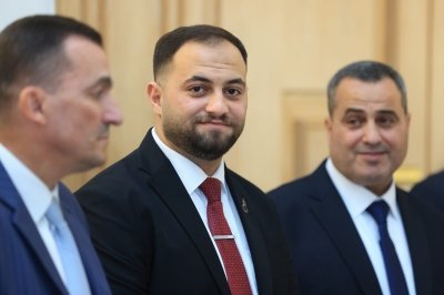 العبداللات يقيم مأدبة غداء بمناسبة زفاف نجله الدكتور فاضل