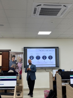 قسم ذكاء الأعمال في جامعة الزيتونة ينظم ندوة حول تطوير المهارات الرقمية وتعزيز فرص تشغيل الخريجين بالتعاون مع مؤسسة نهر الأردن