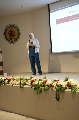 محاضرات متخصصة عن الرضاعة الطبيعية وصحة الأم والطفل في مستشفى الكندي