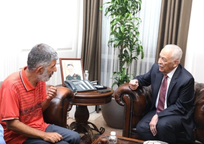 العيسوي يستقبل المواطن الزعبي وذويه