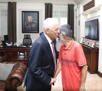 العيسوي يستقبل المواطن الزعبي وذويه