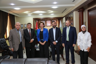 جامعة الزيتونة الأردنية تبحث التعاون مع صندوق المرأة للتمويل الأصغر لدعم الطلبة وتمكين الشباب