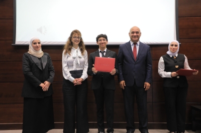 (الشرق الأوسط) تختتم النادي الصيفي بتخريج عشرات الطلبة من مختلف مدارس المملكة